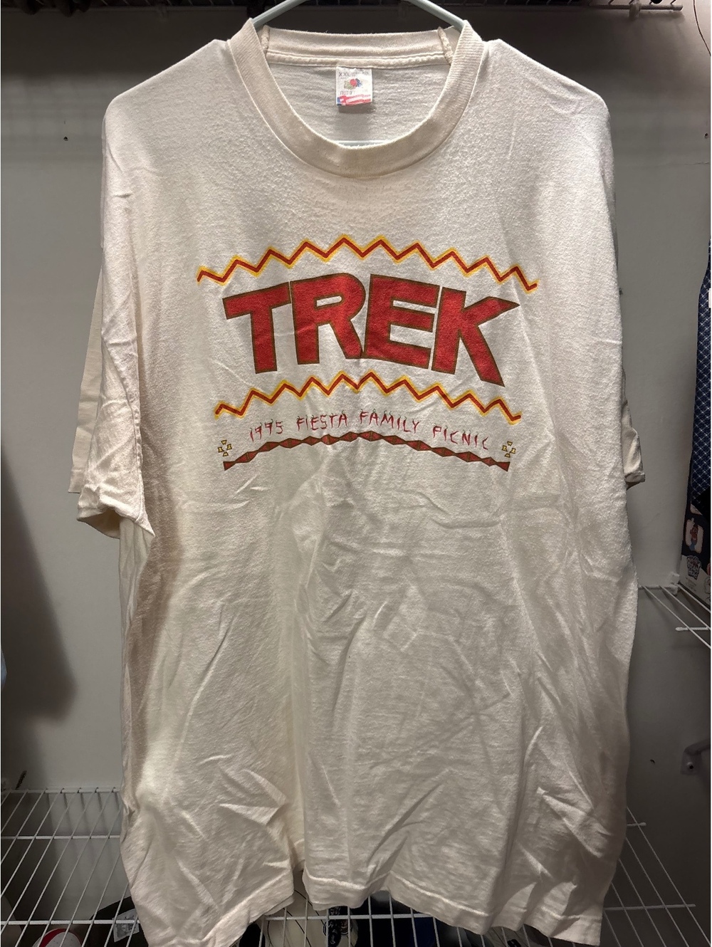 Vintage 1995 TREK Fiesta Family Picnic Short Sleeve T-Shirt